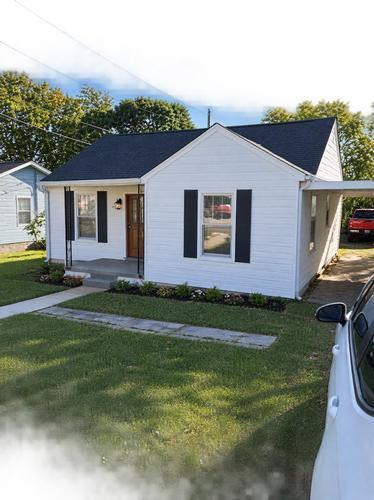 Thomas Ave, Columbia, TN 38401