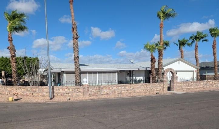 E 38th Pl, Yuma, AZ 85367