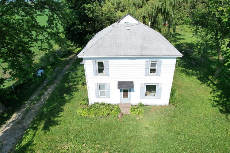 Slater Ave, Winthrop, IA 50682