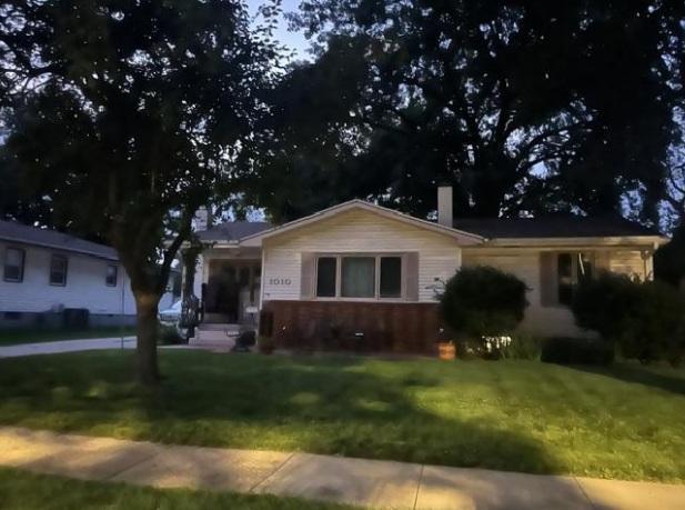 E Girard Ave, Indianola, IA 50125
