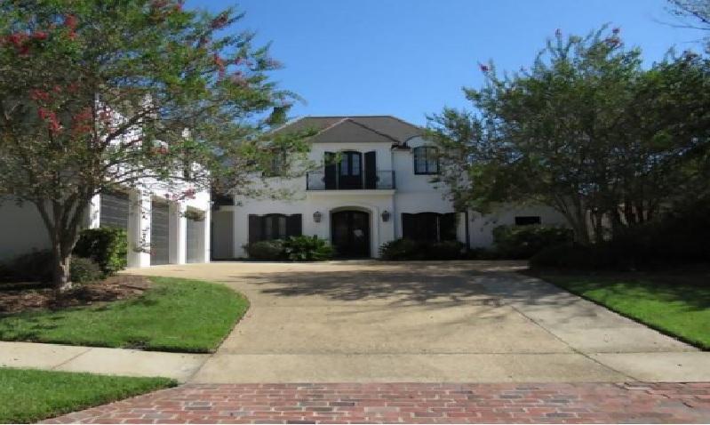 Myrtle Ln, Baton Rouge, LA 70810