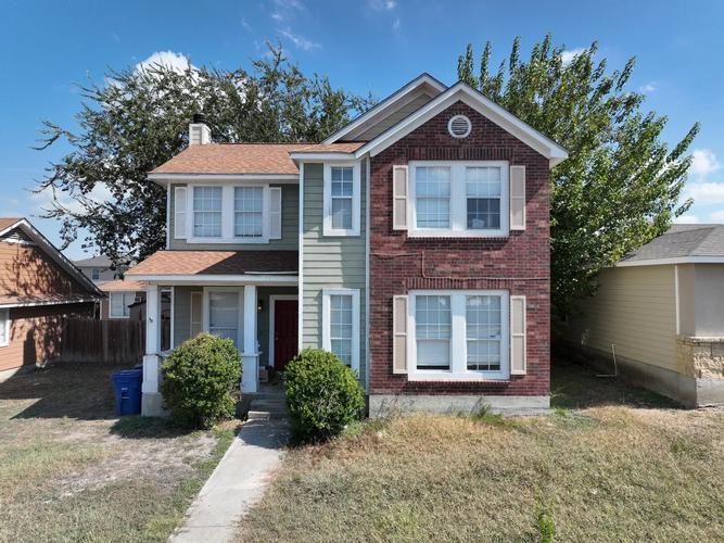 Midcrown Dr, San Antonio, TX 78218