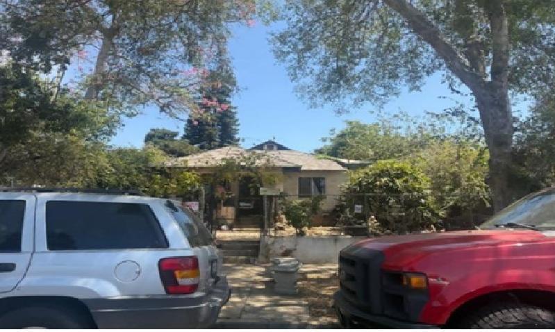 E 7th St, Los Angeles, CA 90023