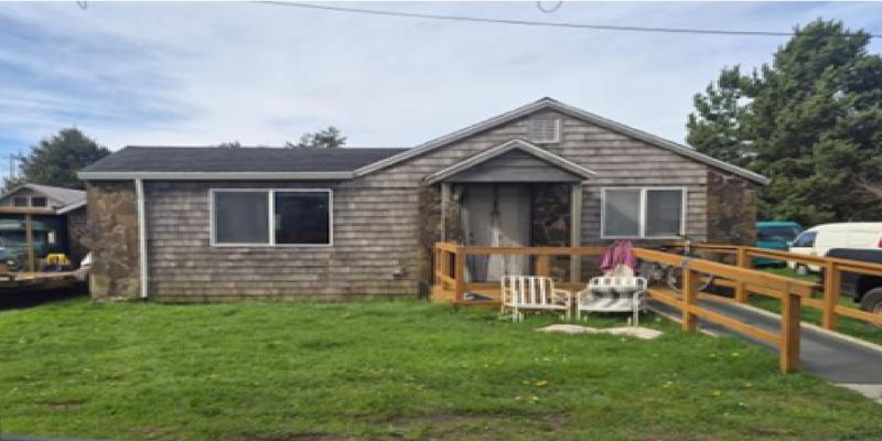 N Dolphin St, Rockaway Beach, OR 97136