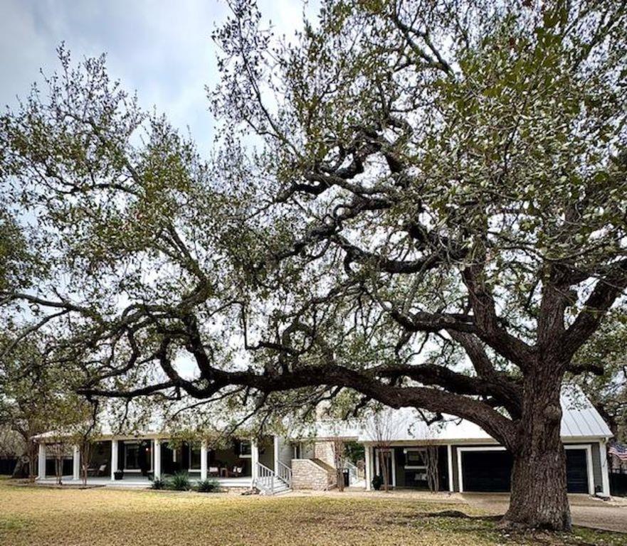 Rose Way, Salado, TX 76571