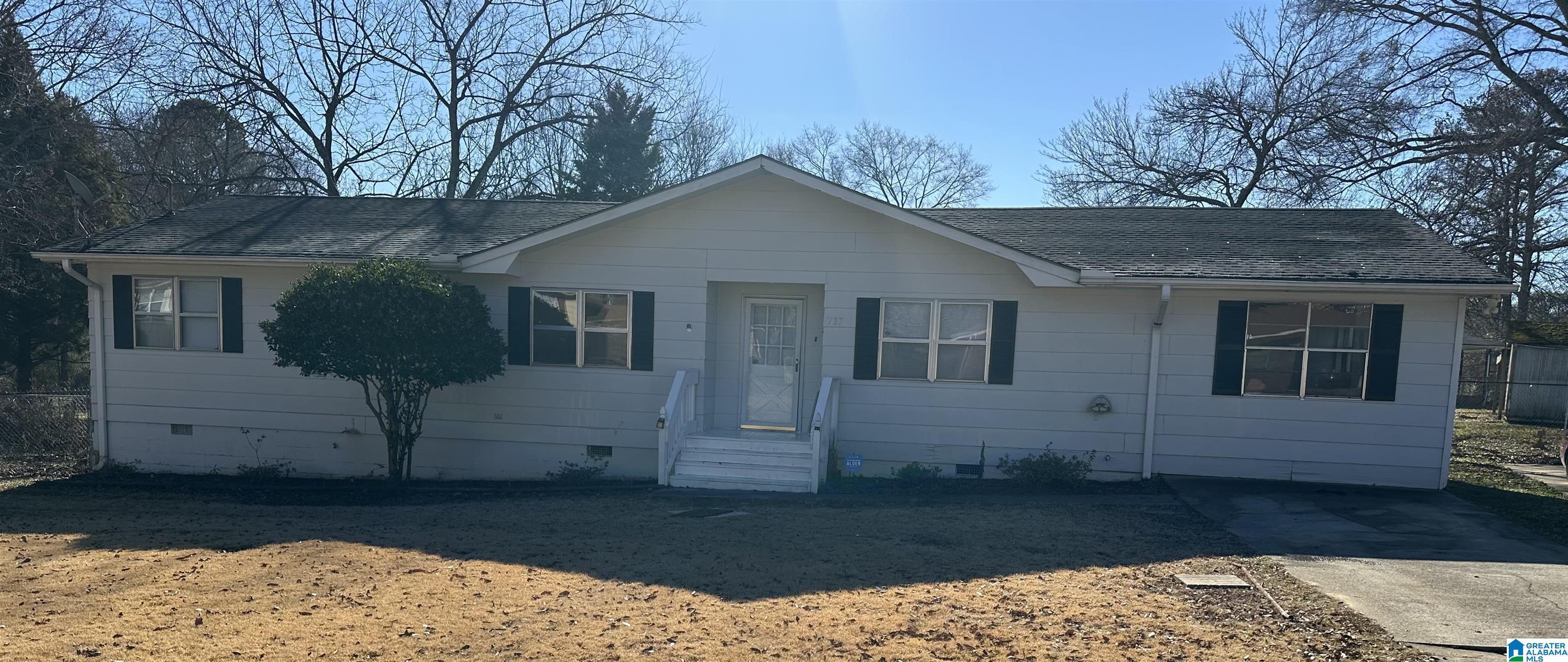 Dauphine Dr, Birmingham, AL 35214