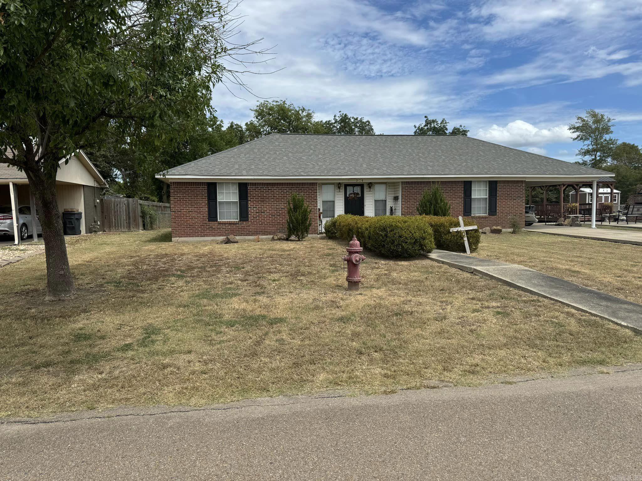 Alexander Cir, Lake Village, AR 71653