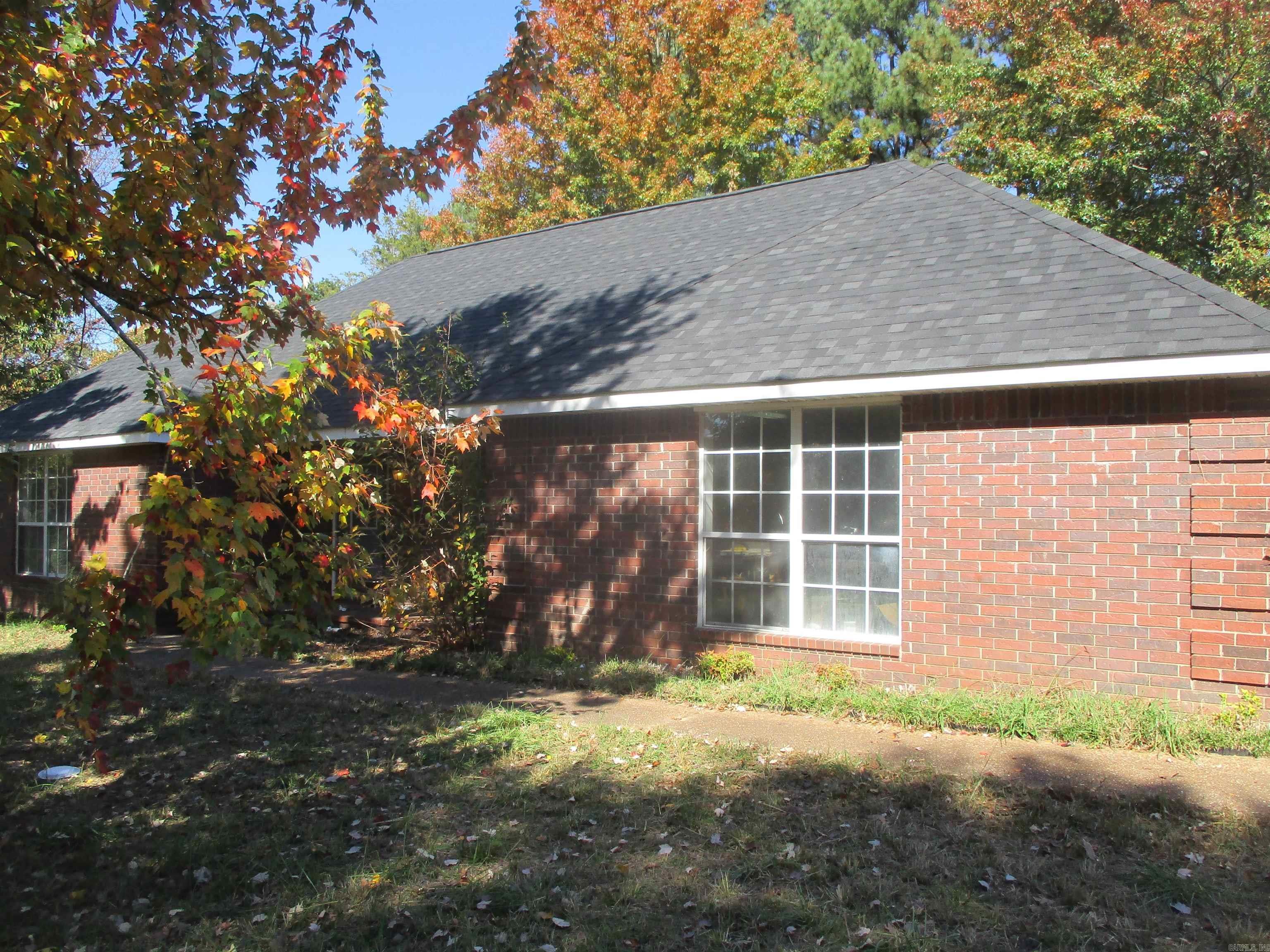 Delaware Cir, Bolingbrook, IL 60440