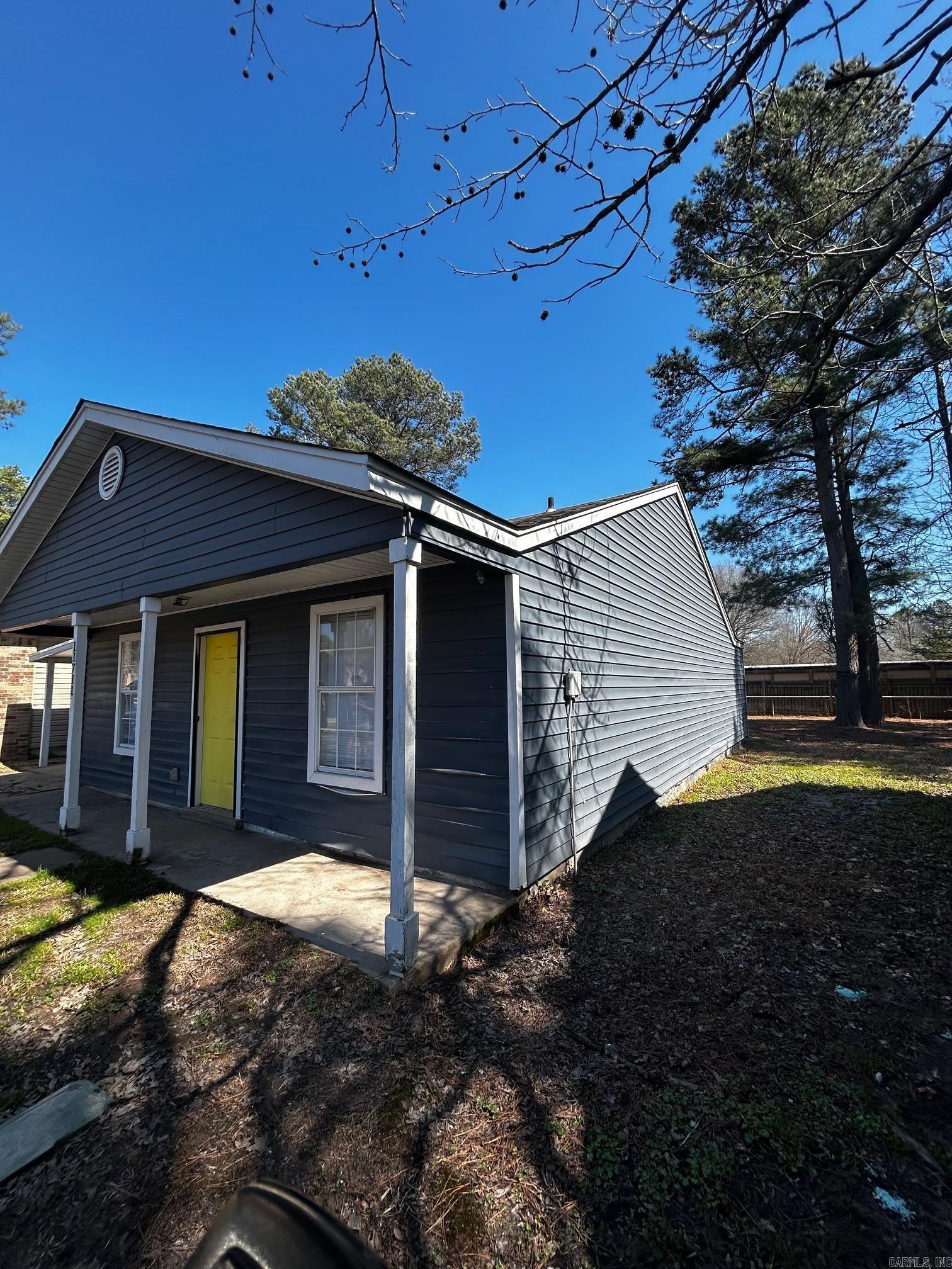 Springtree Dr, Little Rock, AR 72209