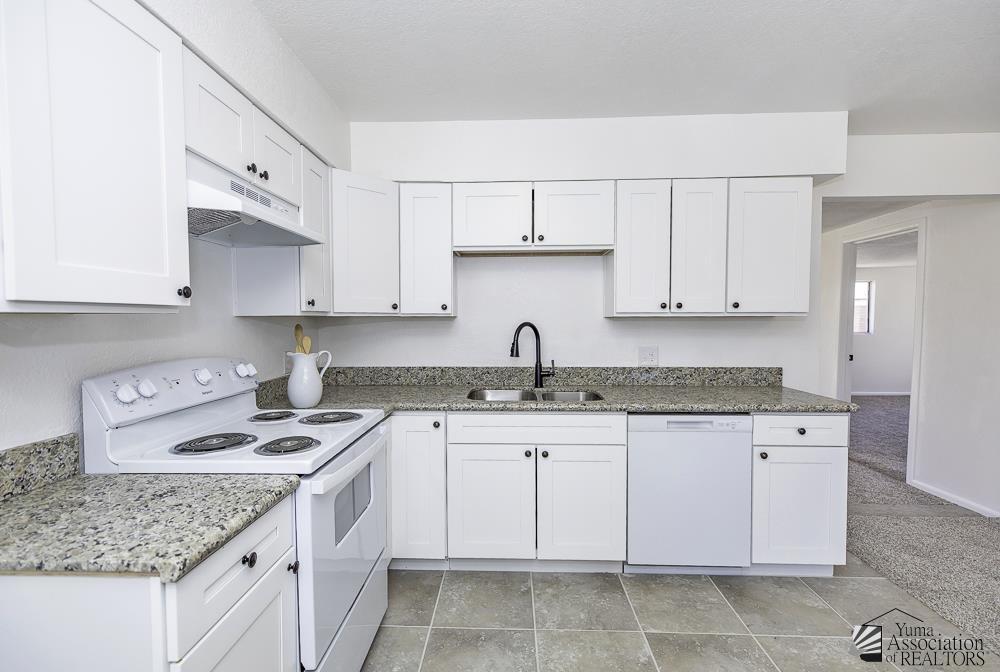 S Coconino Ln, Yuma, AZ 85364