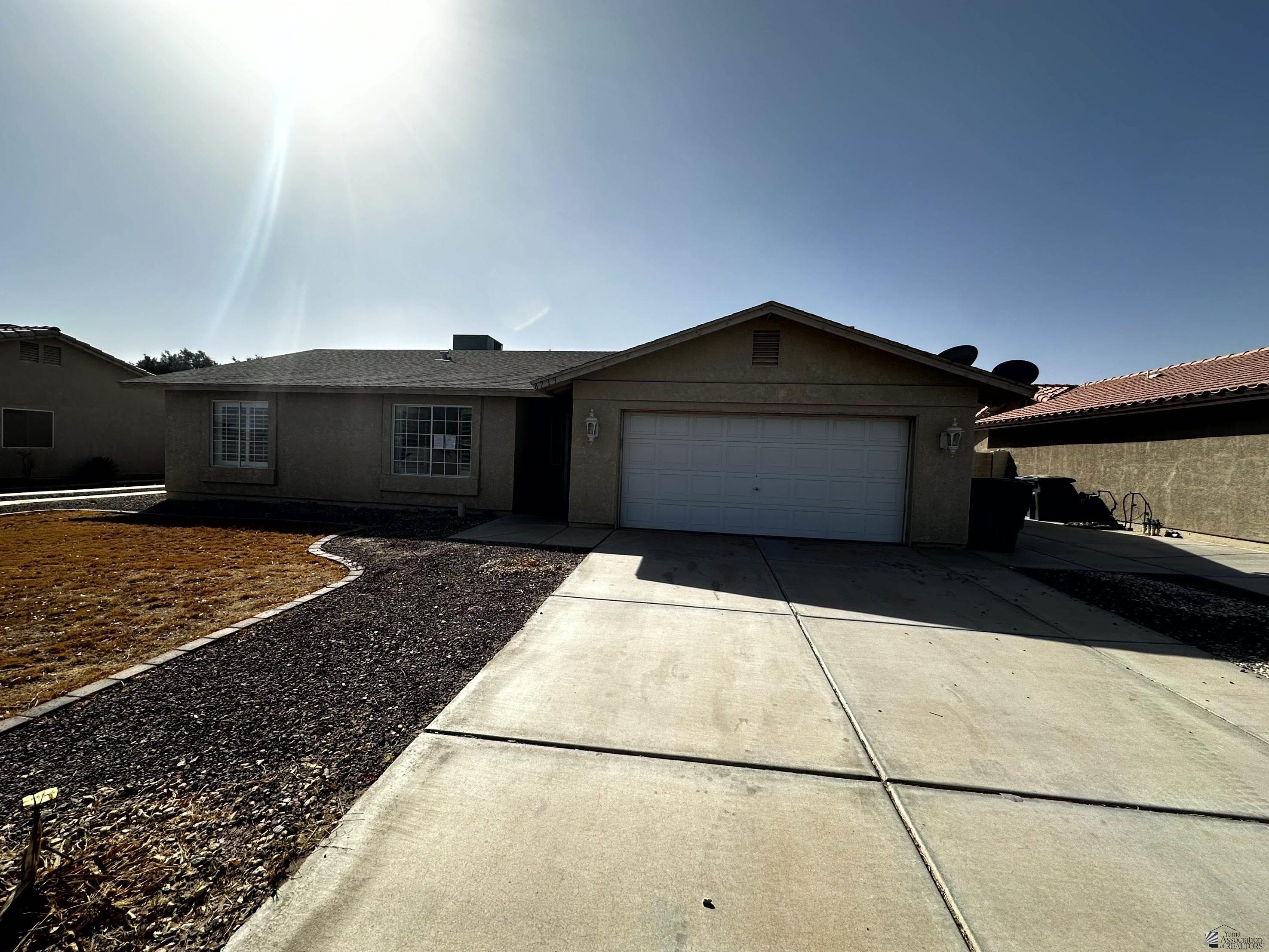 E 26th Pl, Yuma, AZ 85365