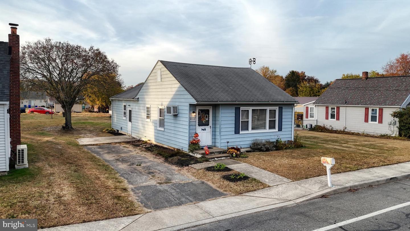 W South St, Smyrna, DE 19977