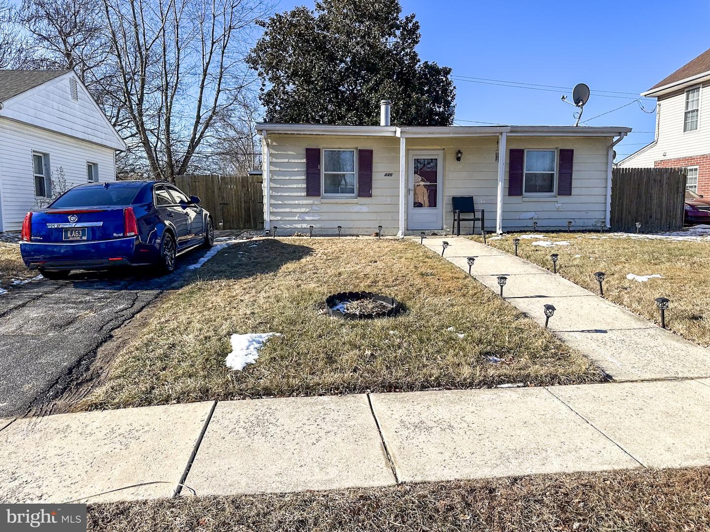 Carver Dr, Wilmington, DE 19801