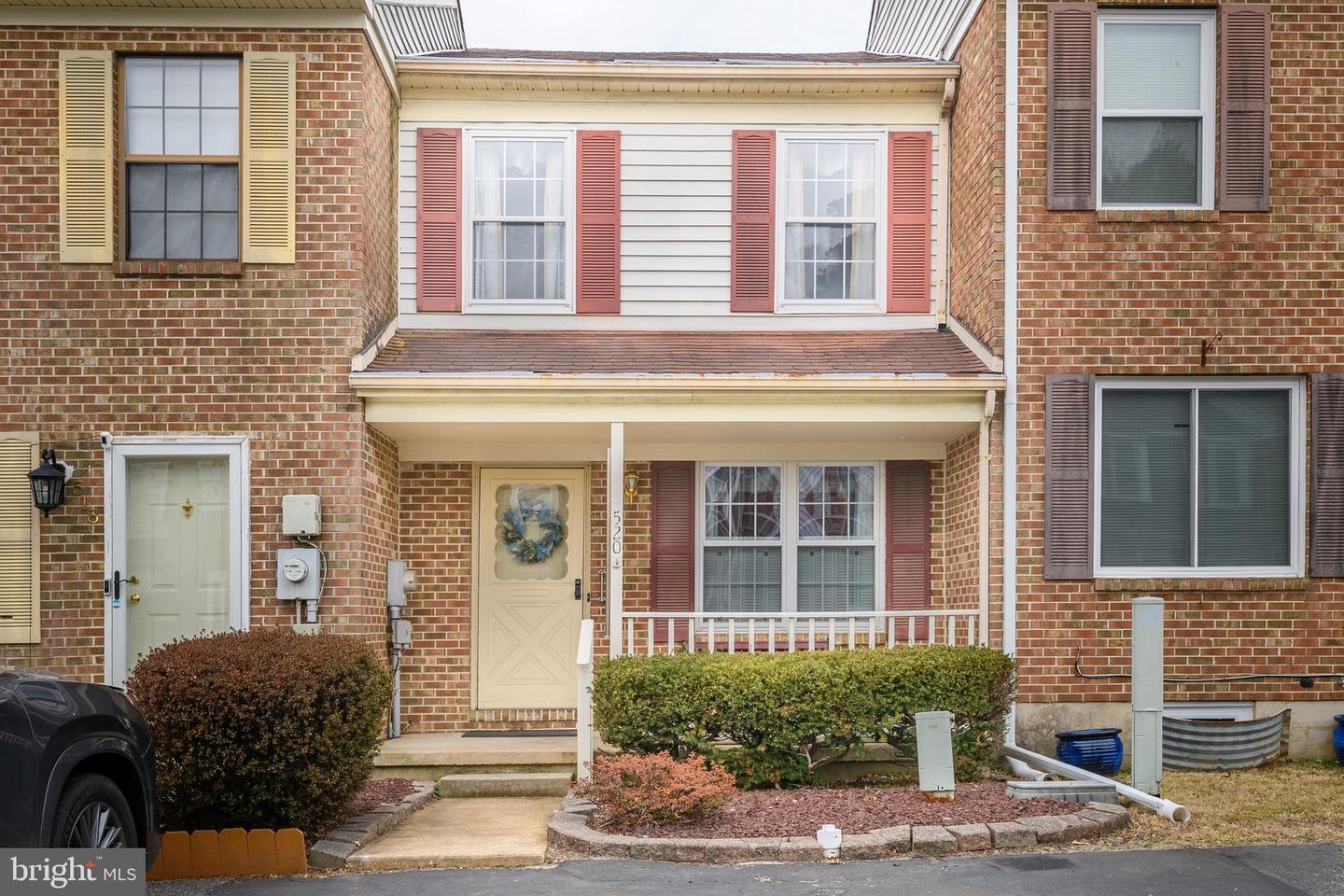 Sparrow Ct, Newark, DE 19702
