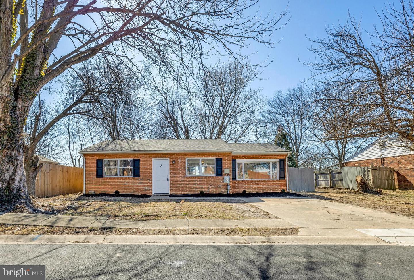 Burns Way, Newark, DE 19702