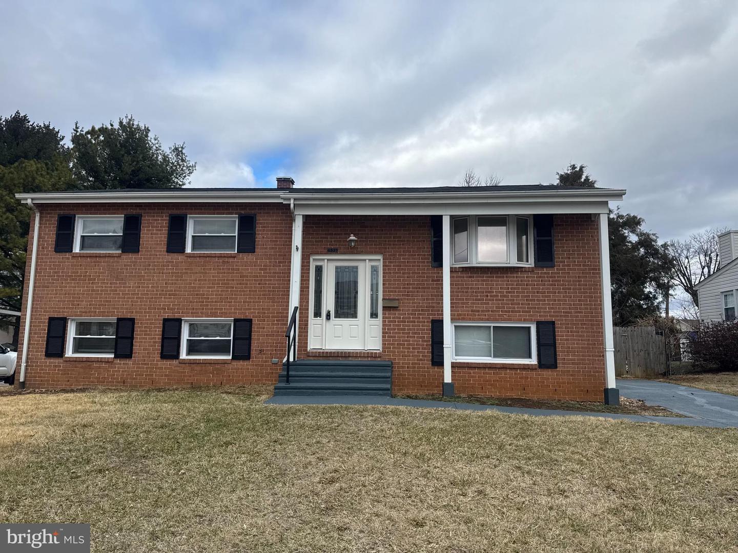 Redgate Cir, Catonsville, MD 21228