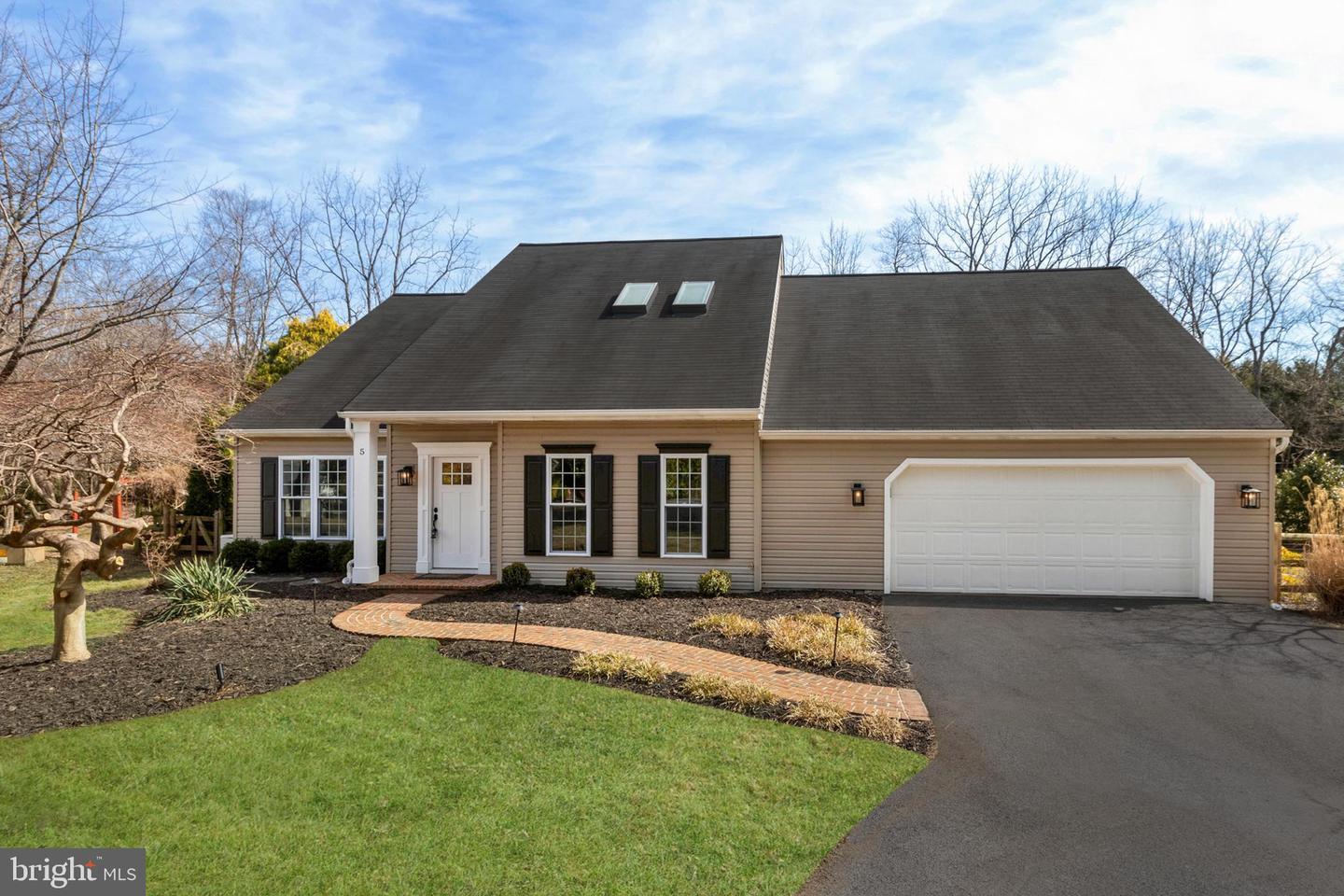 Dulaney Hills Ct, Cockeysville, MD 21030
