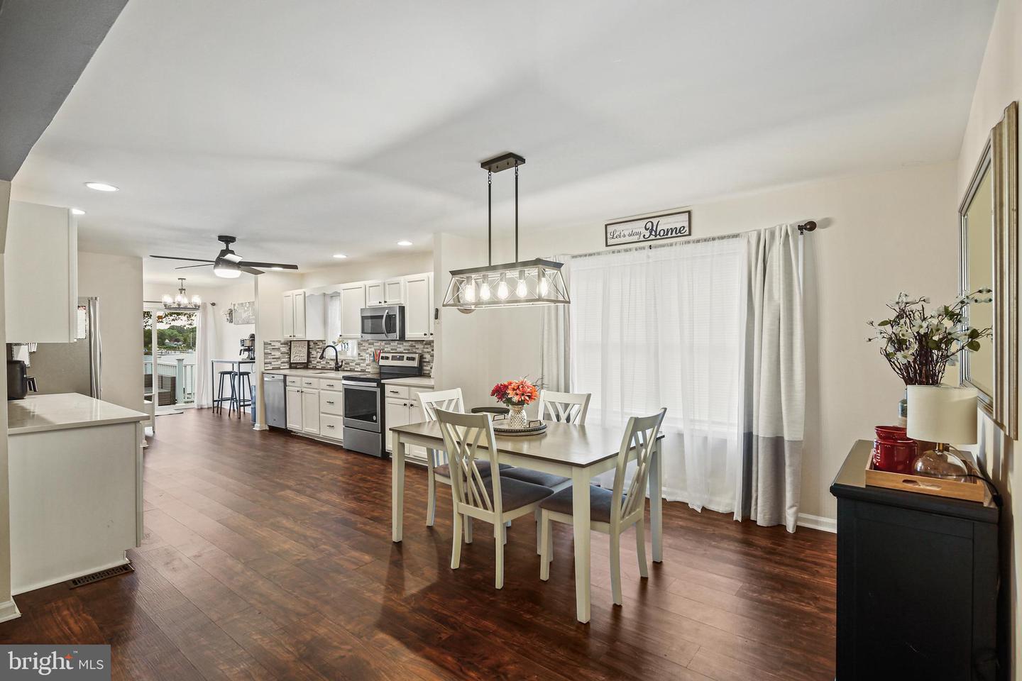 Kingston Park Ln, Middle River, MD 21220