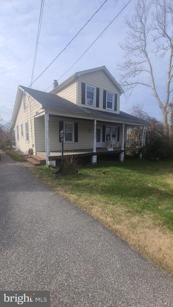 Linden Ave, Halethorpe, MD 21227