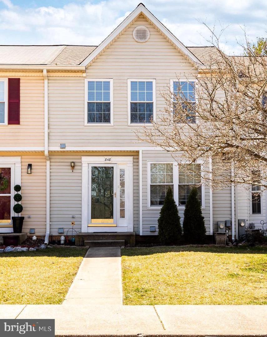 Medinah Cir, Westminster, MD 21158
