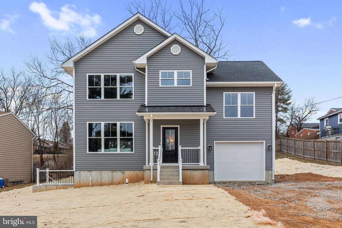 Oak Ave, Westminster, MD 21157