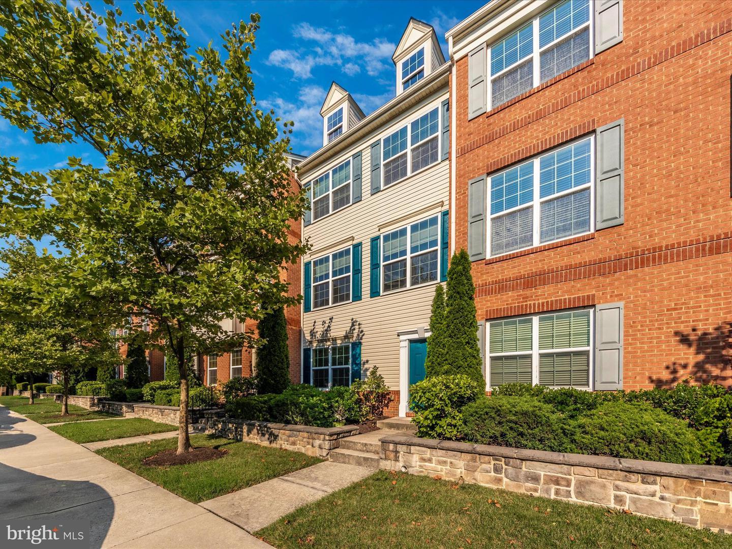 Blue Stream Dr, Elkridge, MD 21075