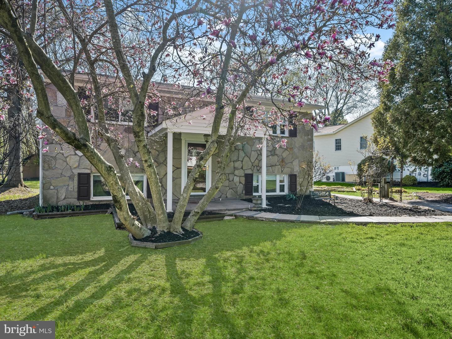 Eldee Dr, Ellicott City, MD 21042