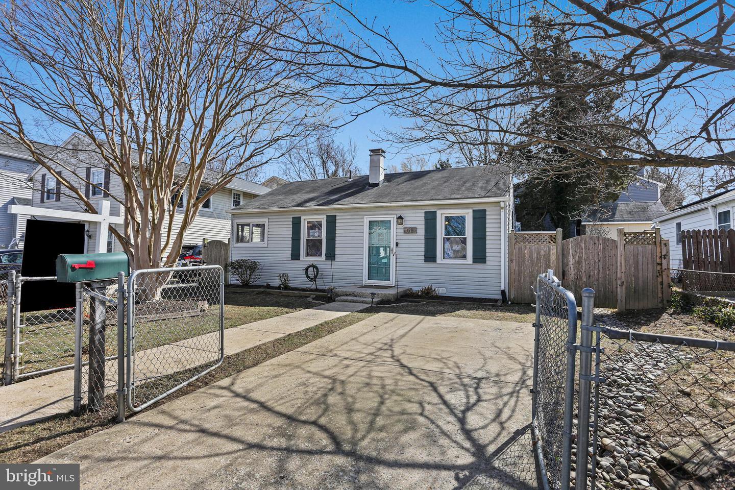 Crabb Ave, Rockville, MD 20850