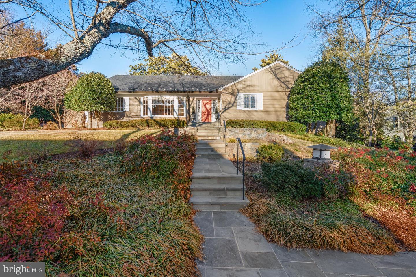Garnett Dr, Chevy Chase, MD 20815