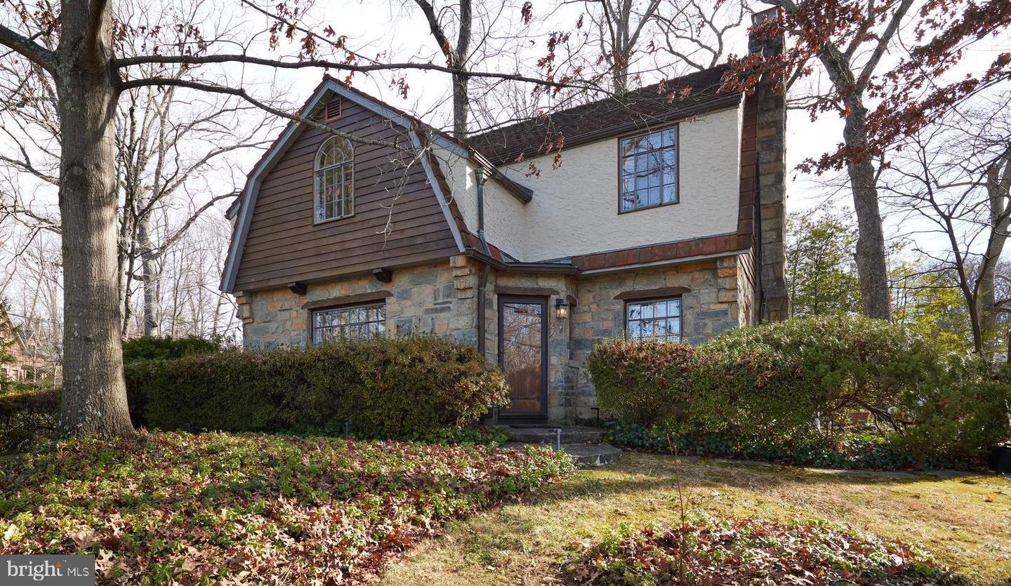 Woodhaven Blvd, Bethesda, MD 20817