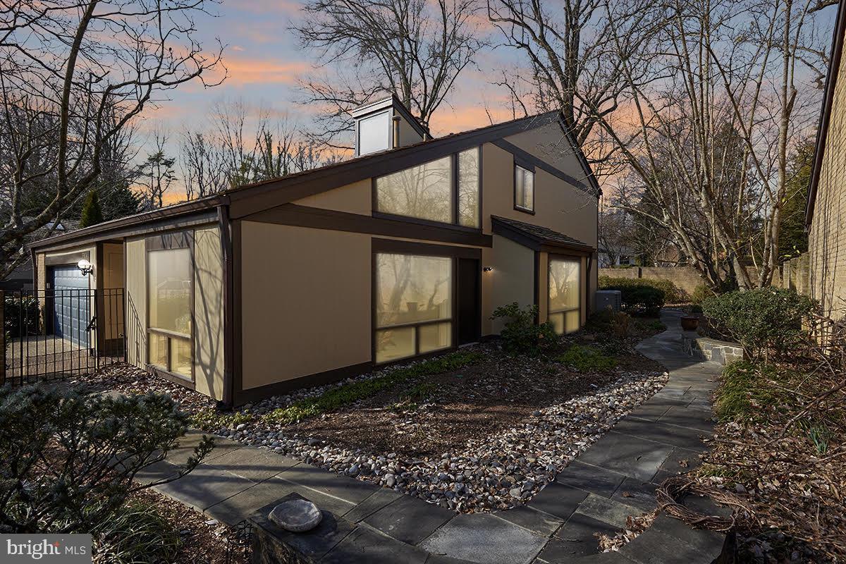 Contention Ct, Bethesda, MD 20817