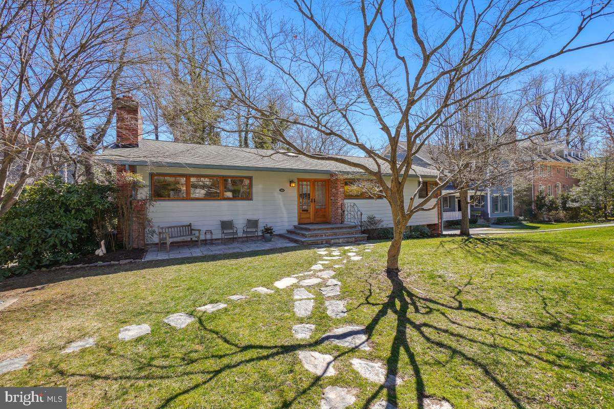 Waneta Rd, Bethesda, MD 20816