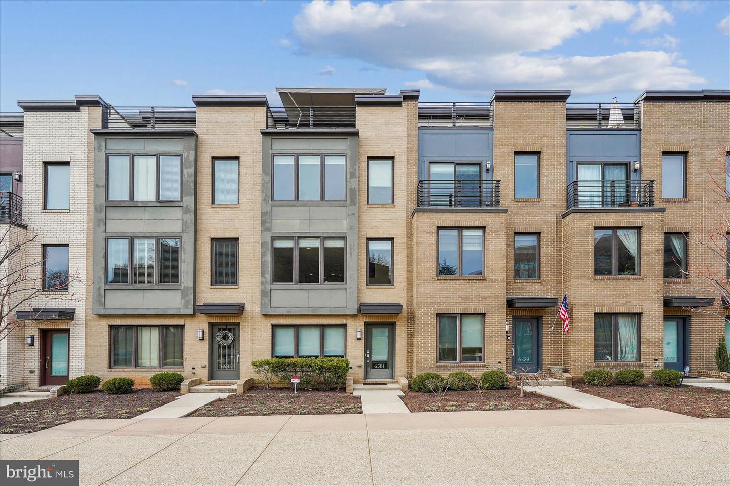Rock Spring Dr, Bethesda, MD 20817
