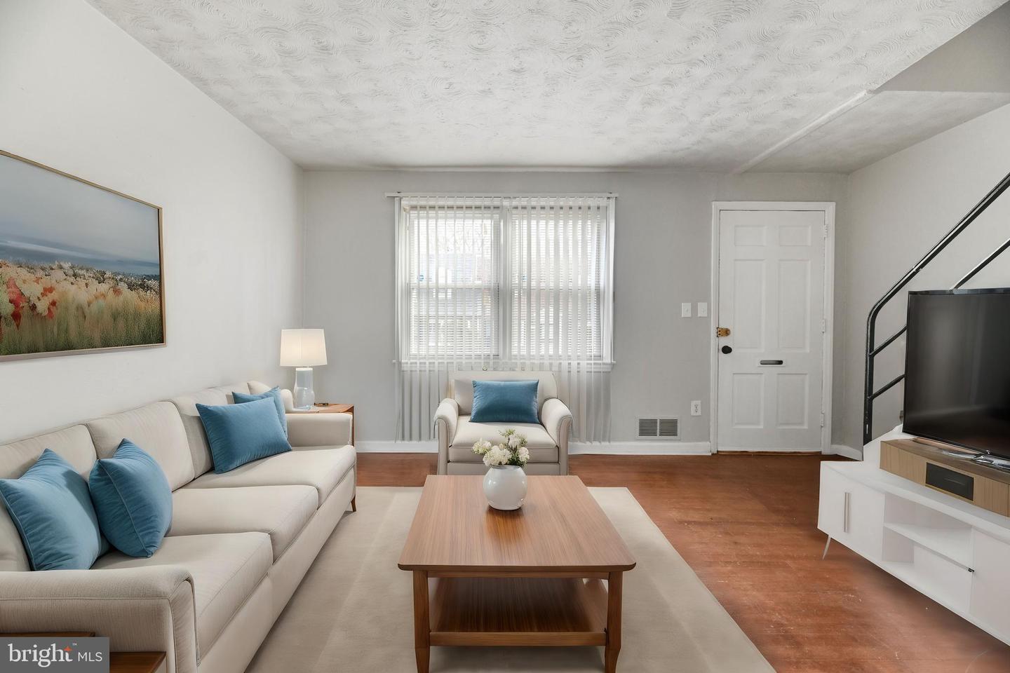 Iverson St, Temple Hills, MD 20748