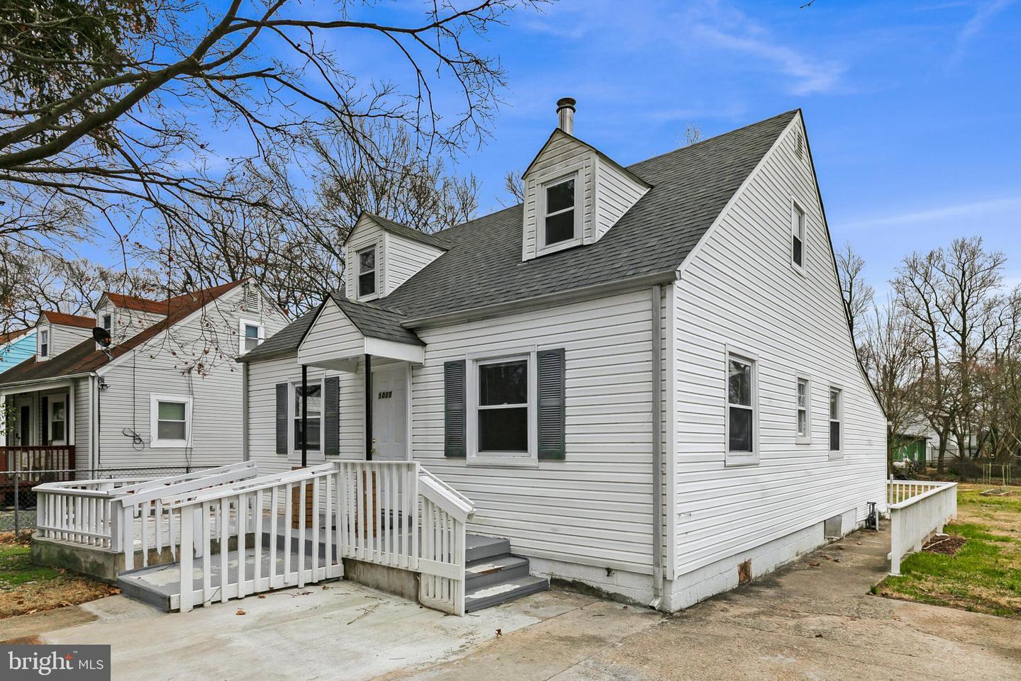 Oglethorpe St, Riverdale, MD 20737