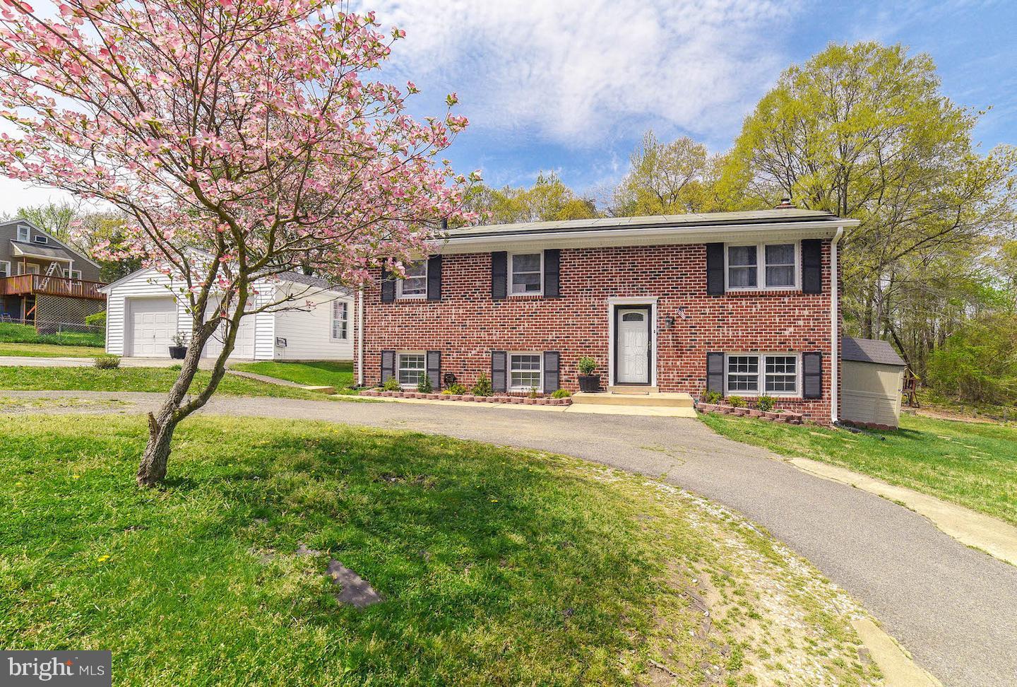 Bellefonte Ln, Clinton, MD 20735