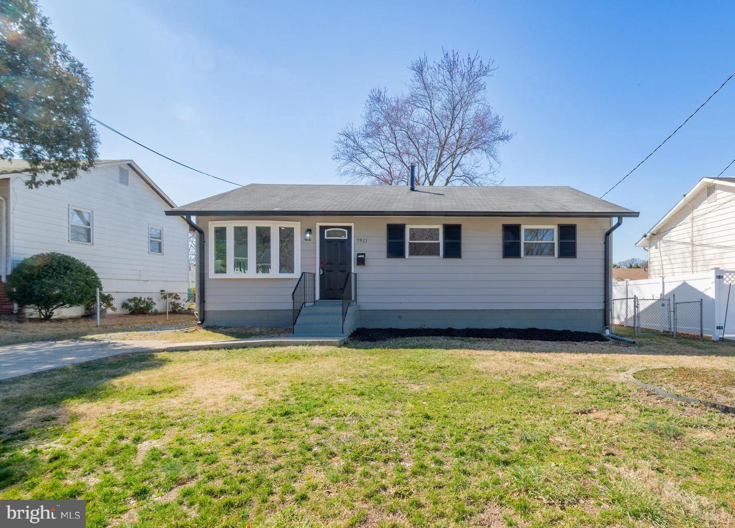 Grant Dr, Glenarden, MD 20706