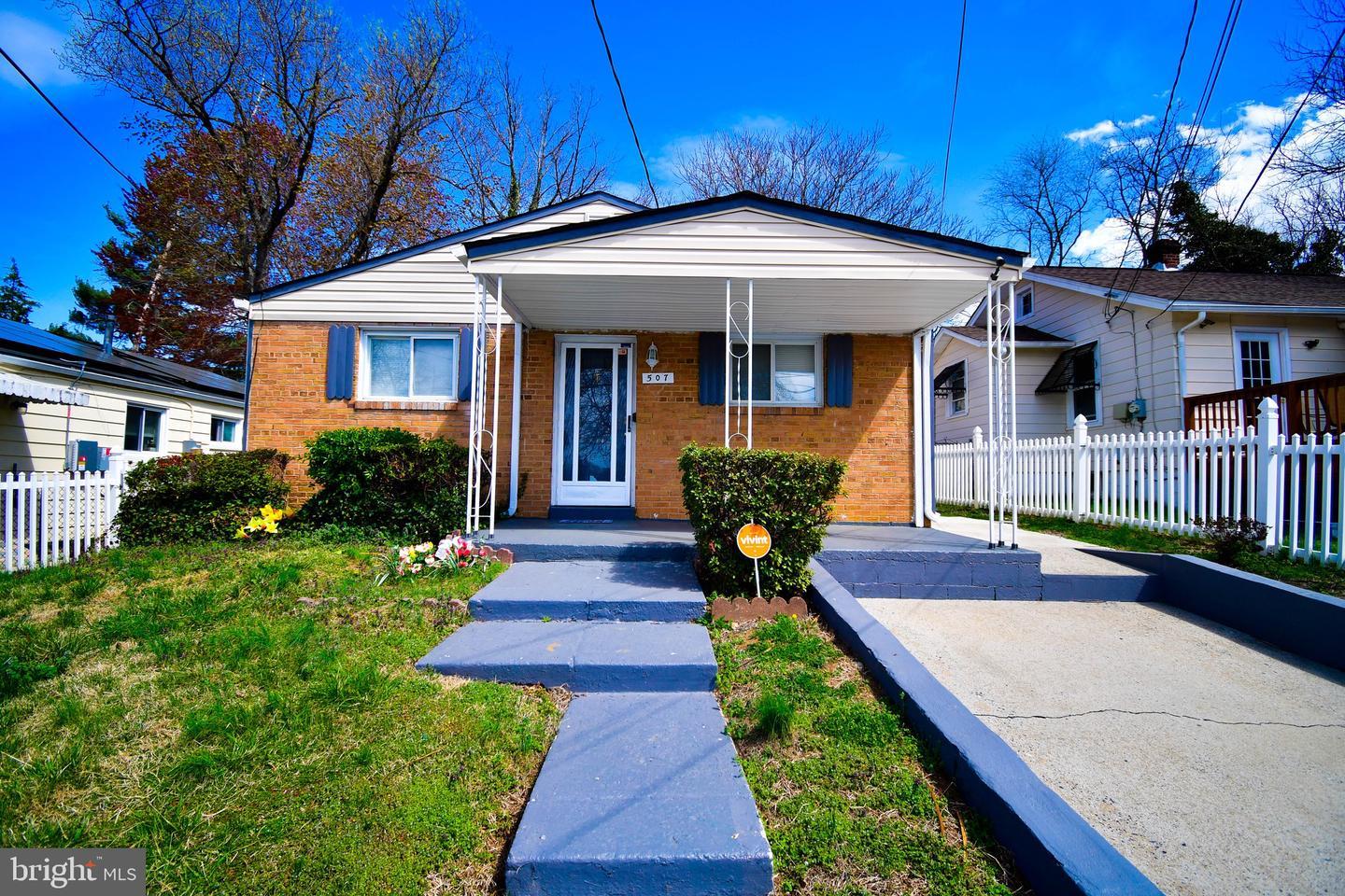 Carmody Hills Dr, Capitol Heights, MD 20743