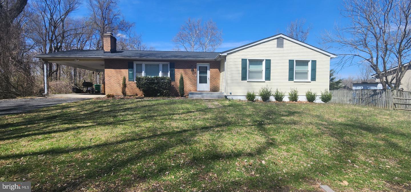 Calais Ct, Oxon Hill, MD 20745