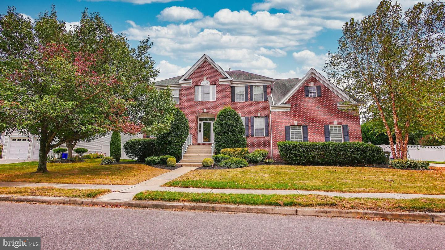 Julie Dr, Northfield, NJ 08225