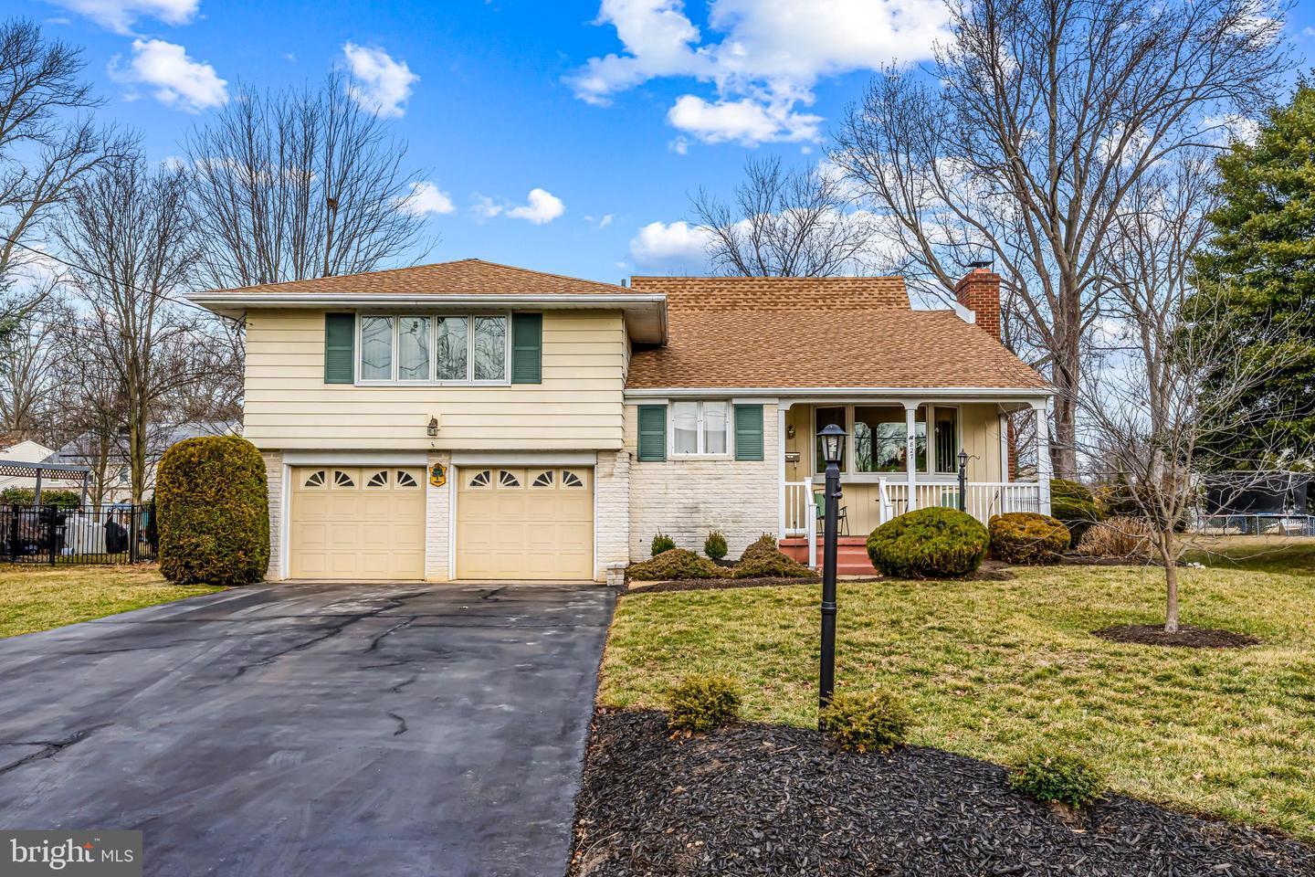 Hilltop Rd, Cinnaminson, NJ 08077