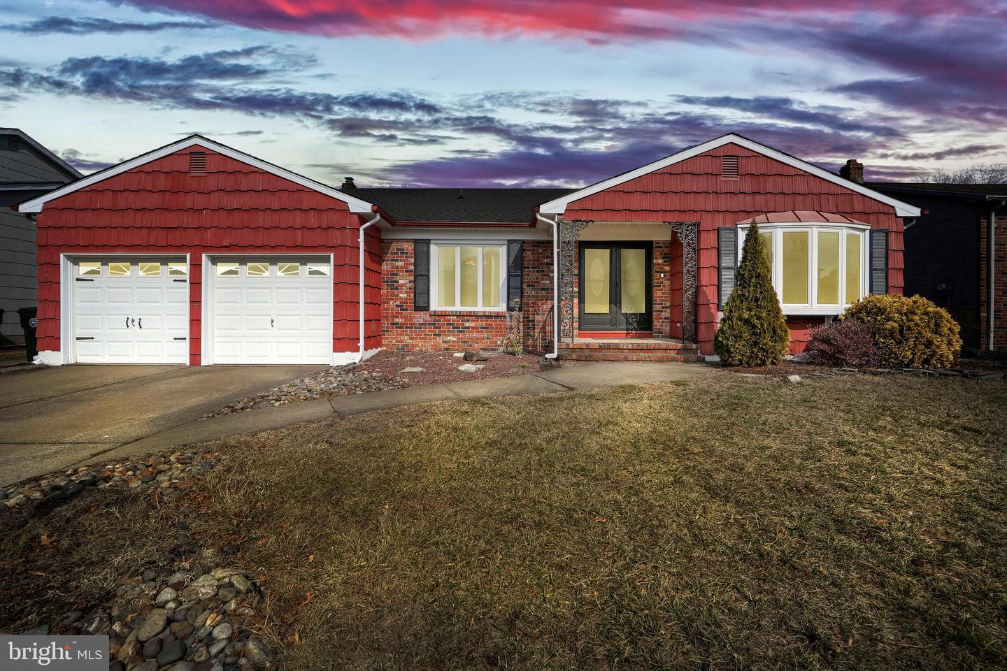 Van Dr, Bordentown, NJ 08505