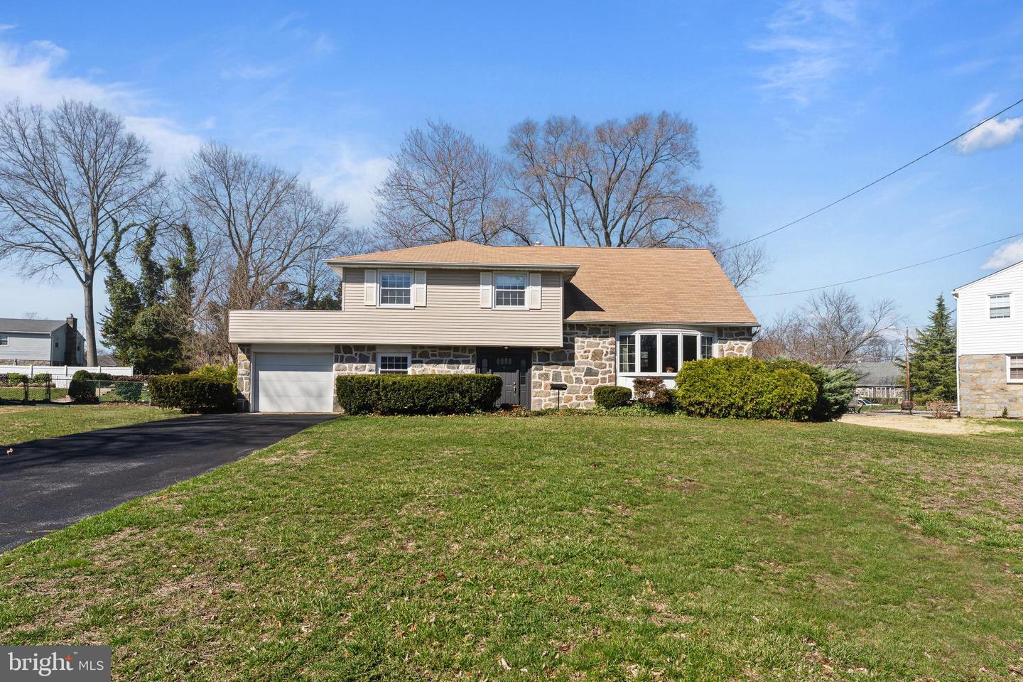 Arbor Rd, Cinnaminson, NJ 08077