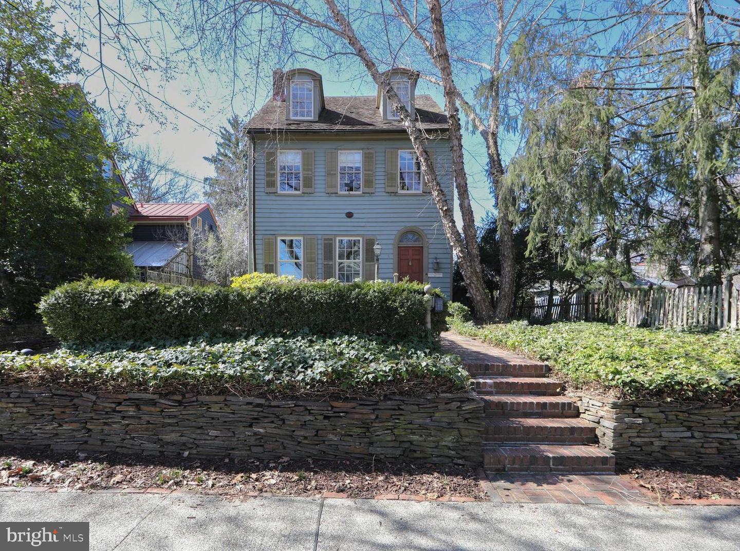 Roberts Ave, Haddonfield, NJ 08033