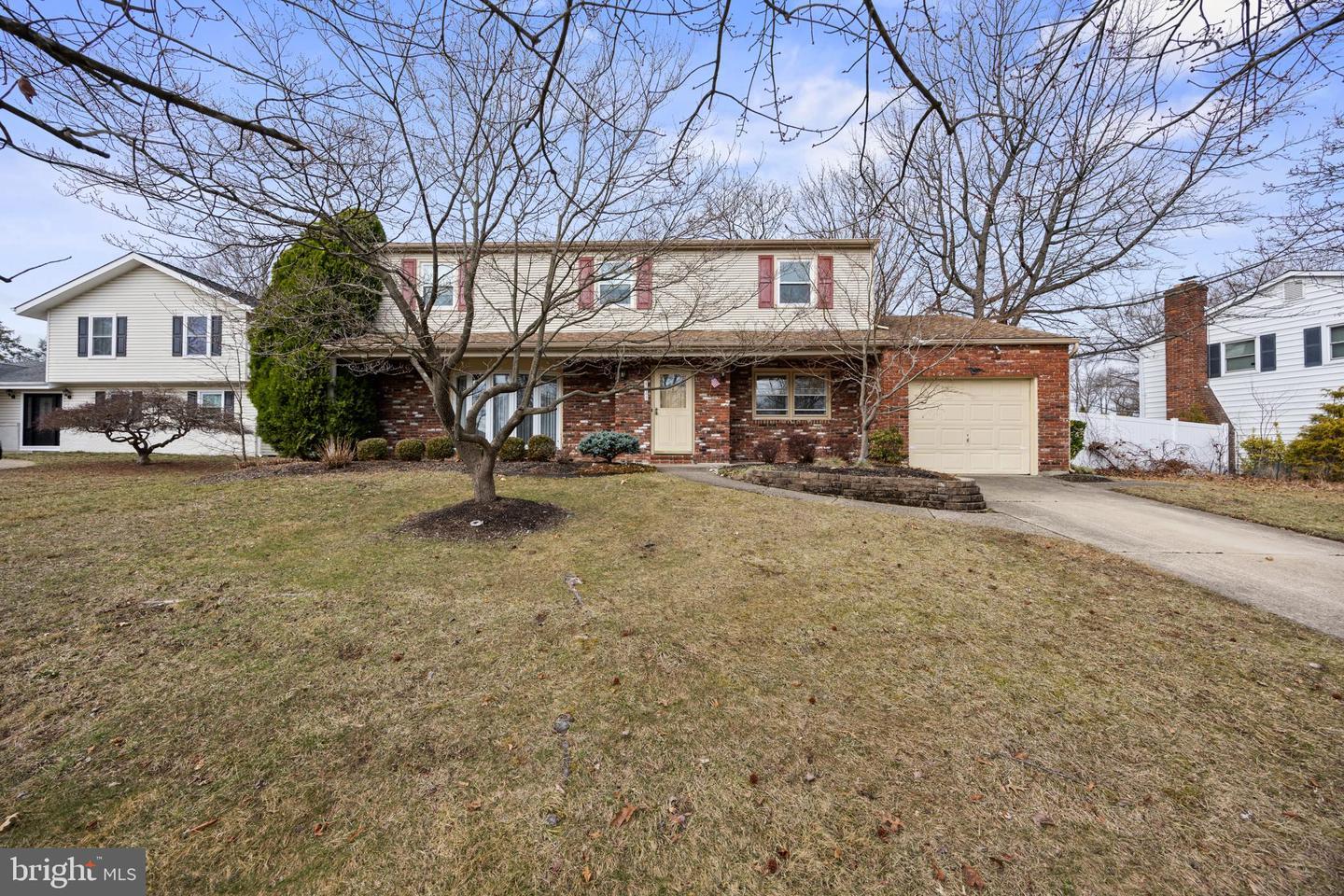 Suffolk Dr, Cherry Hill, NJ 08002