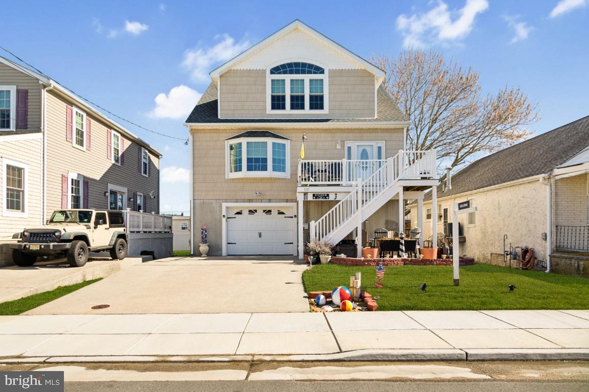 W Pine Ave, West Wildwood, NJ 08260