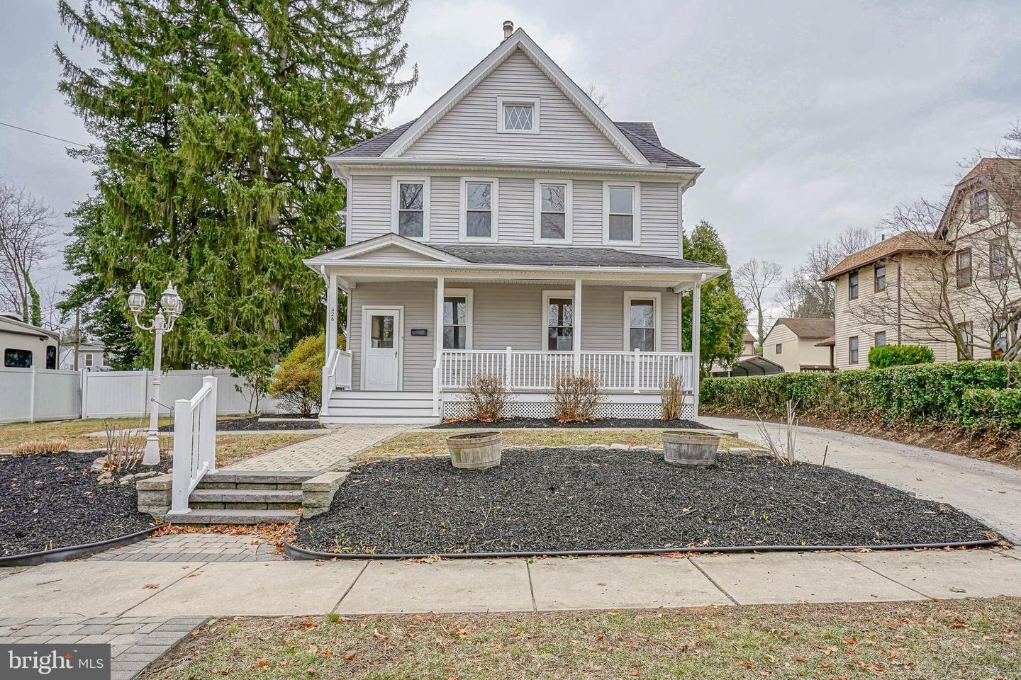 Central Ave, Woodbury Heights, NJ 08097
