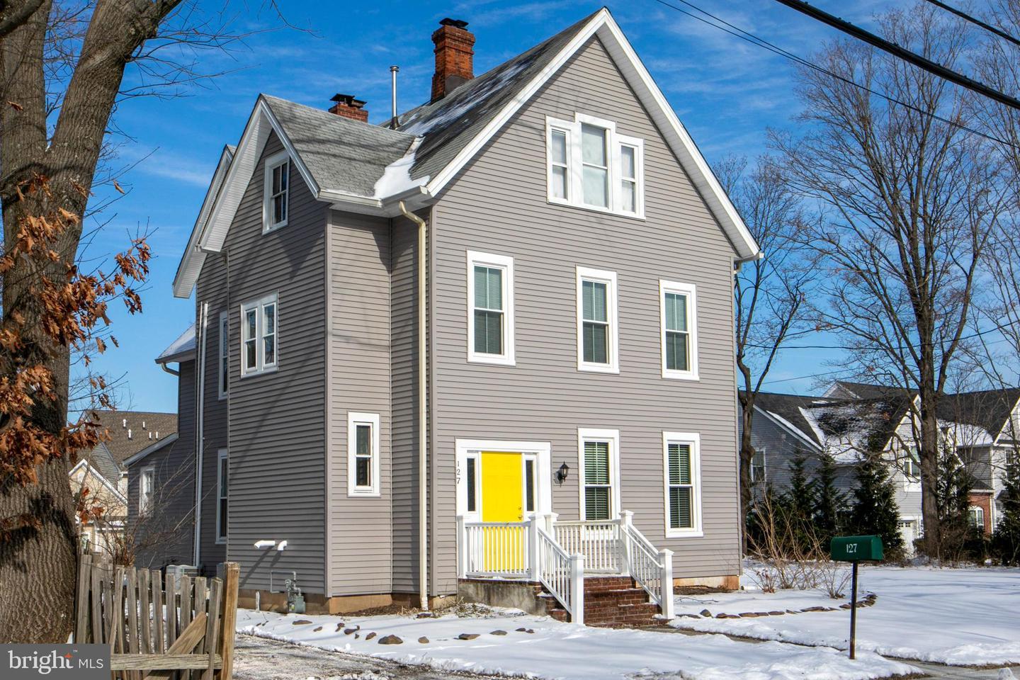 W Franklin Ave, Pennington, NJ 08534