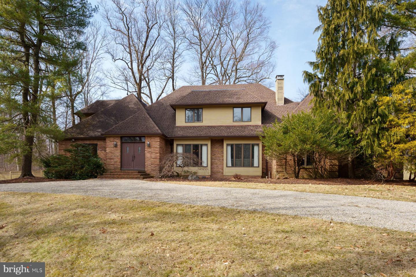 Bouvant Dr, Princeton, NJ 08540