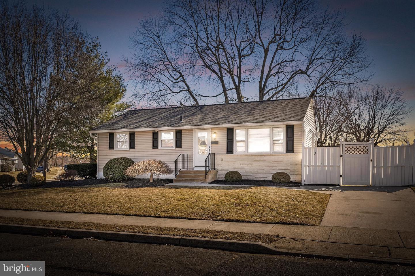 Roslyn Rd, Trenton, NJ 08610